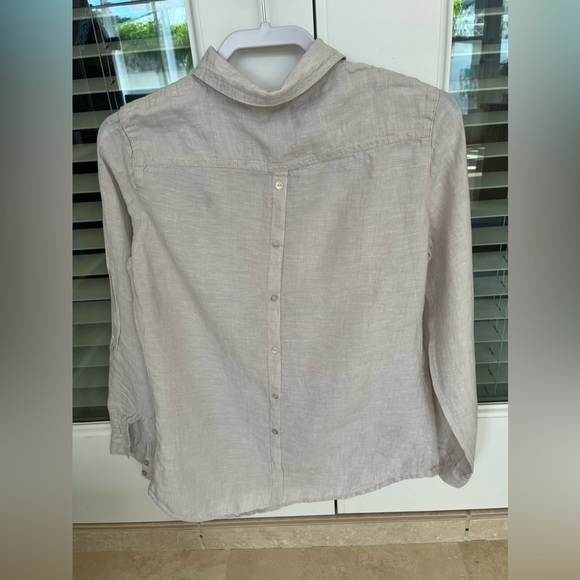 Sigrid Olsen linen long sleeve tan size M. - Picture 3 of 4